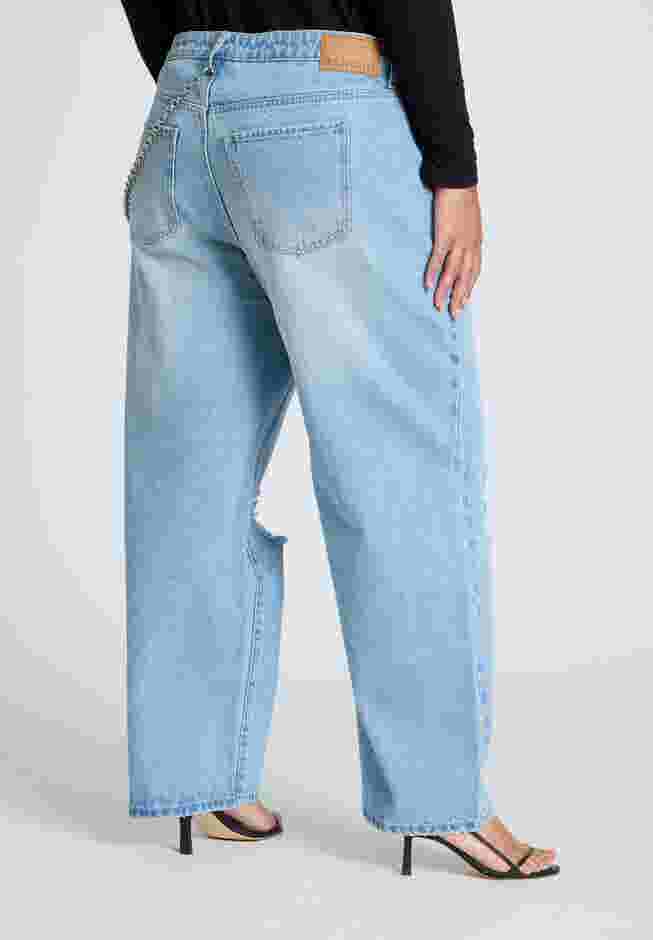 The Loose Jean With Chain image number 1
