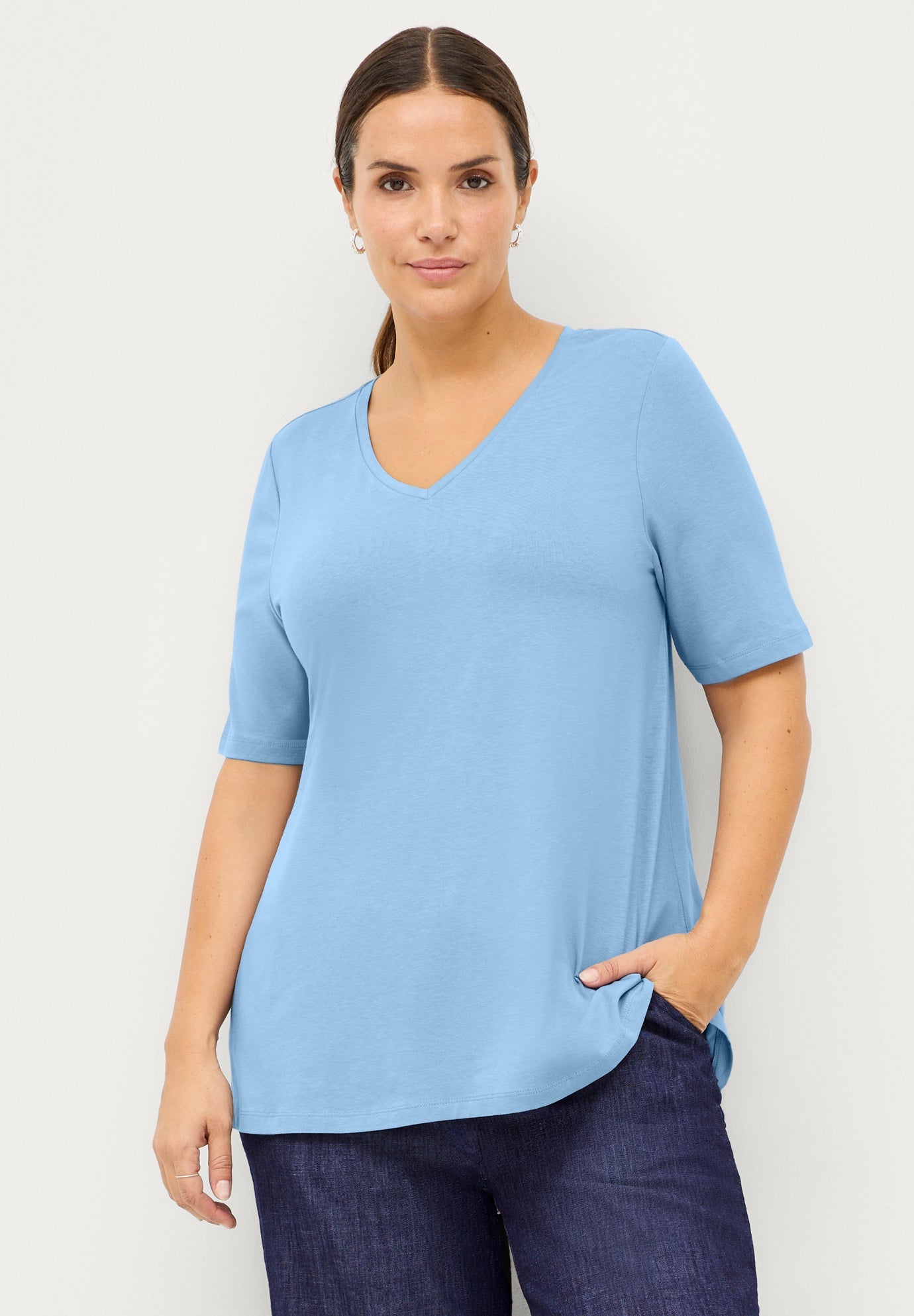 Stretch Knit V-neck Short Sleeve Tunic image number 0