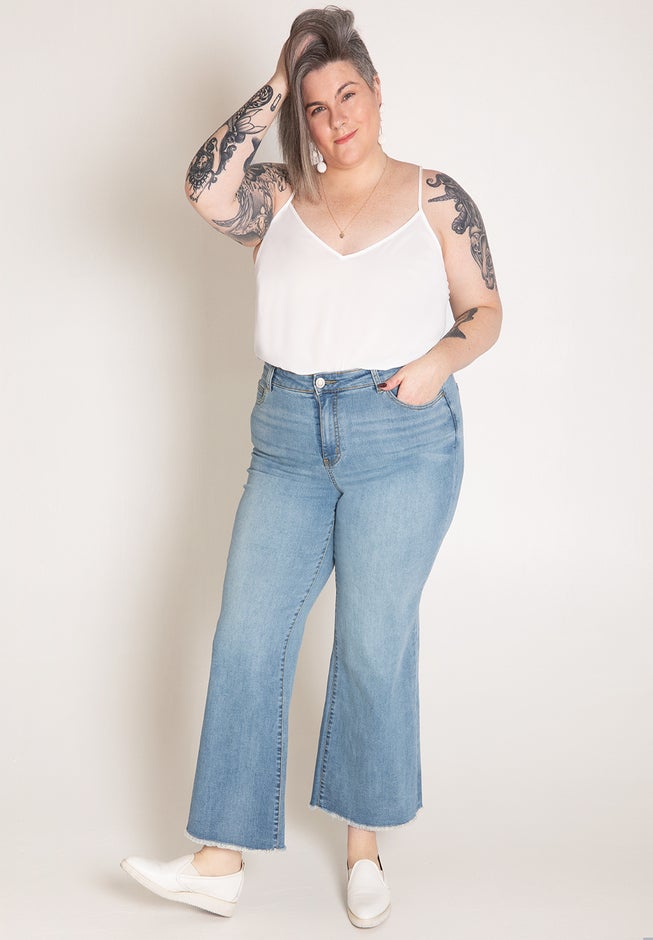 V-Neck Cami image number 2