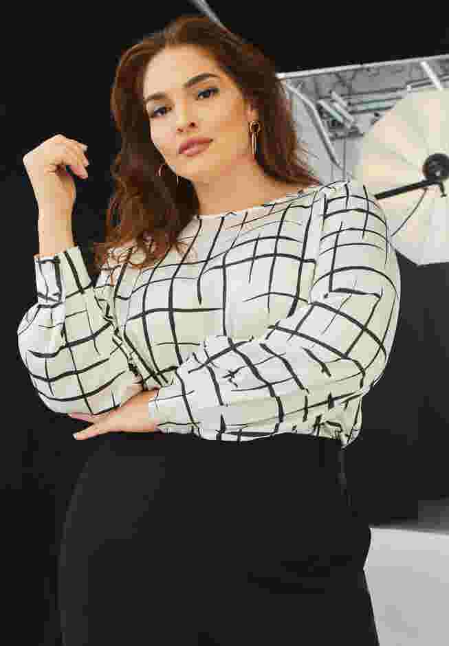 Raglan Sleeve Printed Blouse image number 0