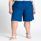Belted Linen Bermuda Short image number null
