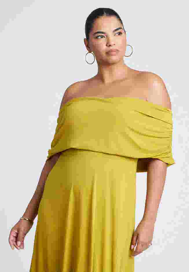 Off The Shoulder Maxi Dress image number 3