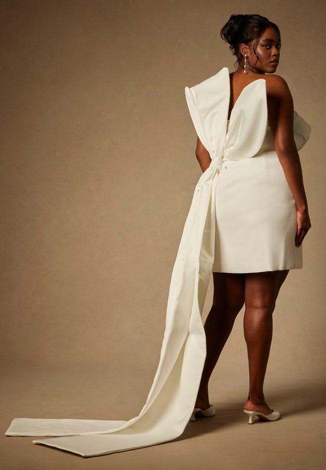 Bridal by ELOQUII Strapless Mini Dress With Draped Train image number 6
