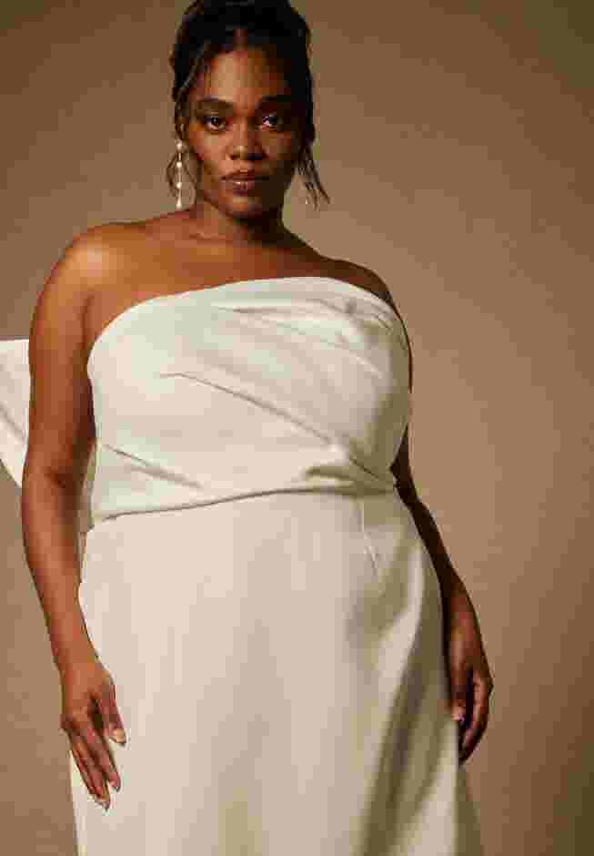 Bridal by ELOQUII Strapless Mini Dress With Draped Train image number 8
