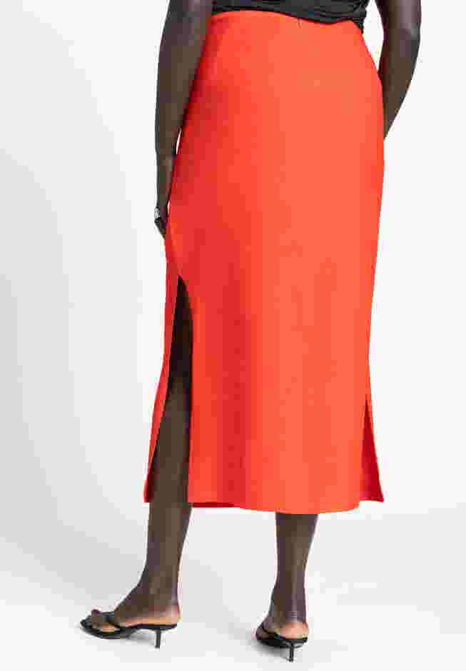 Column Skirt With Slits image number 3