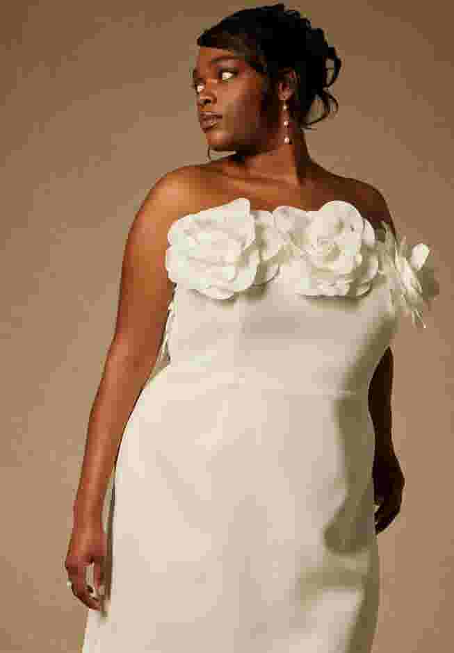 Bridal by ELOQUII Strapless Mini Dress With Rosette image number 3