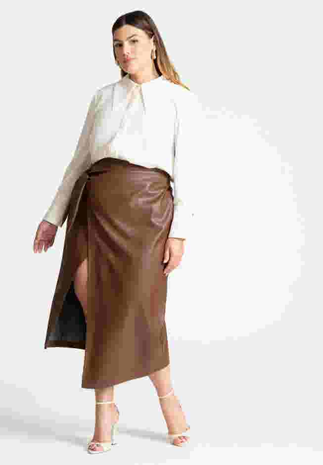 Pointed Collar Button Up Shirt image number 2