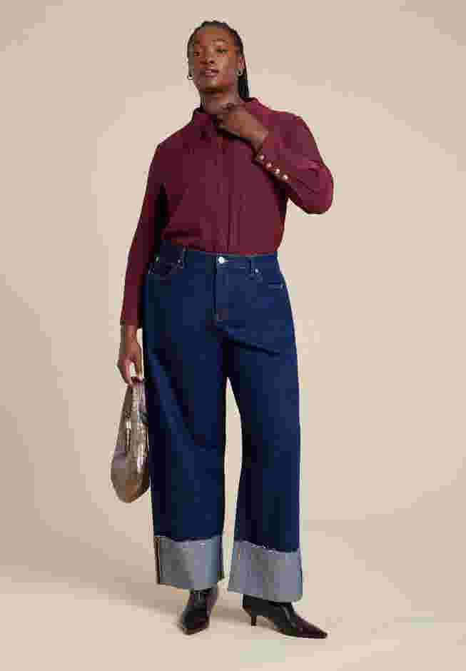 Pointed Collar Button Up Shirt image number 3