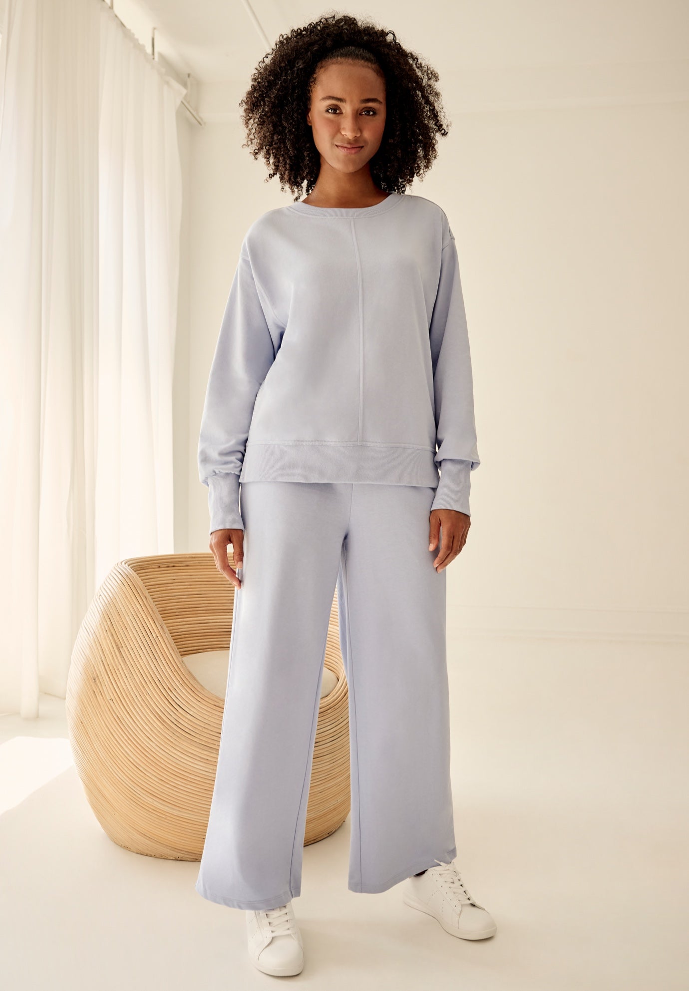 French Terry Crewneck Sweatshirt image number 3