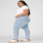 The Morgan Super Stretch Skinny Leg Jean image number null