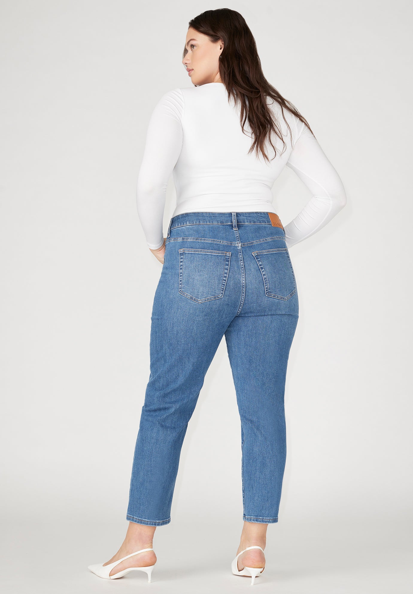 The Leigh Super Stretch Slim Leg Jean image number 2