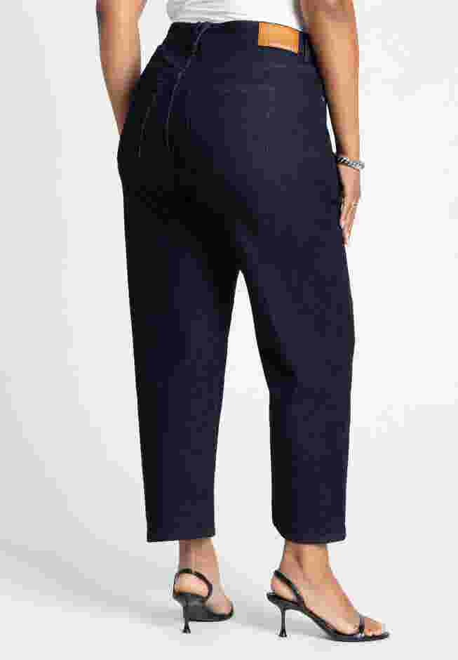 The Naomi Comfort Stretch Straight Leg Jean Crop image number 3