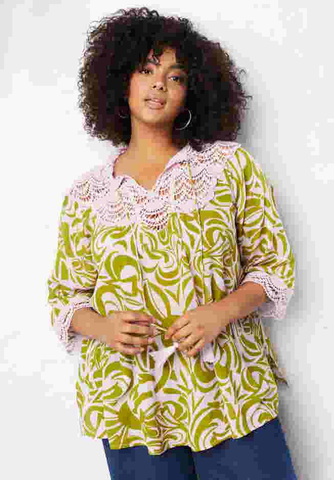 Lace-Trim Crinkle Blouse image number 0