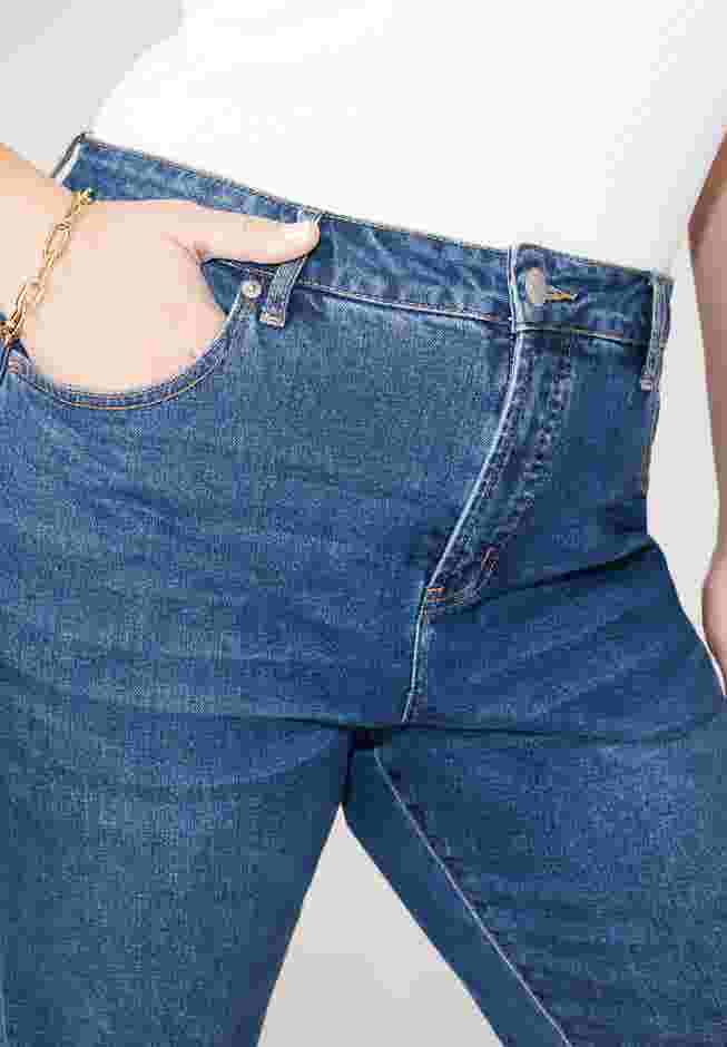 The Flare Leg Jean image number 4