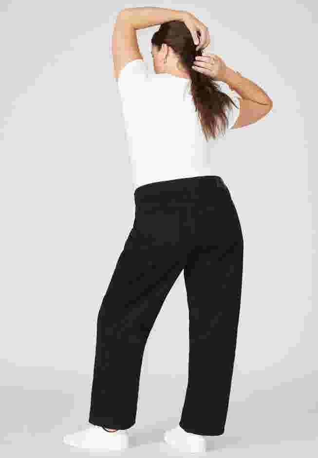 The Loose Fit Jean image number 2