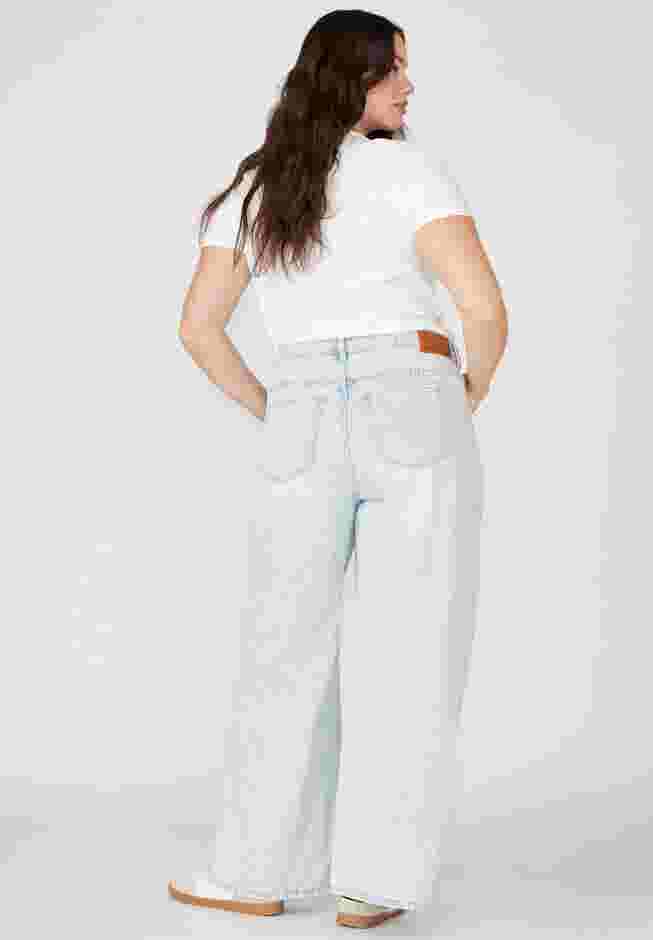 The Yvette Rigid Wide Leg Jean image number 2