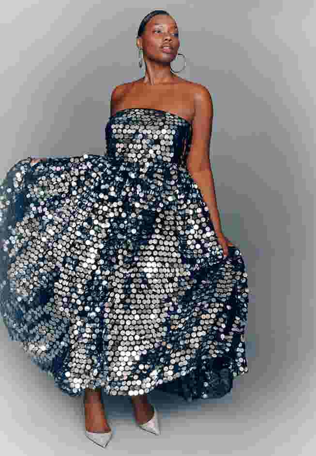 Paillette Dress With Big Skirt image number 0