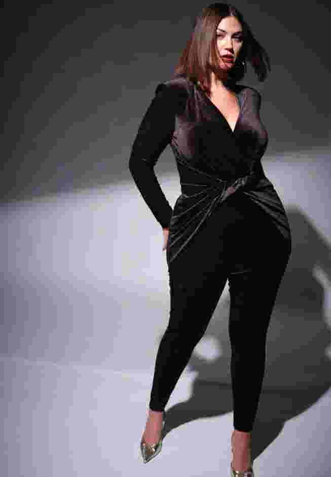 Velvet Catsuit image number 3