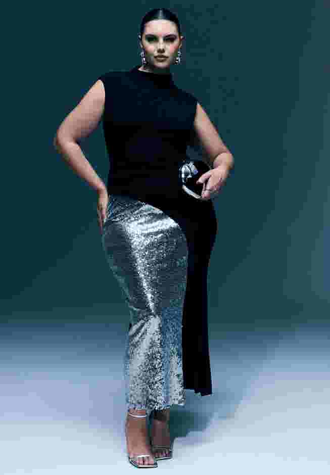 Funnel Neck Knit Dress With Sequin image number 0