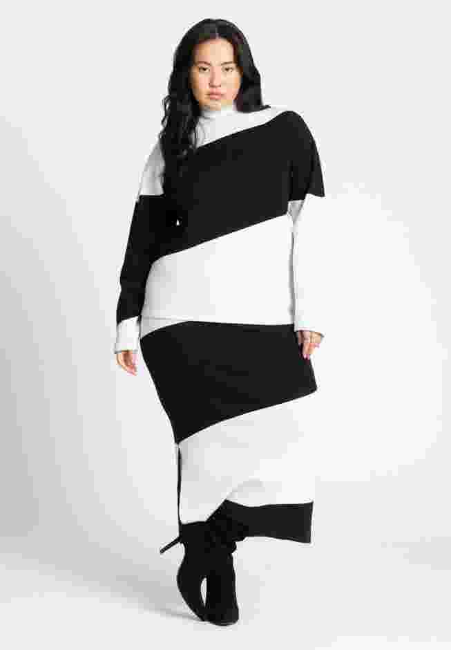 Diagonal Stripe Sweater image number 4