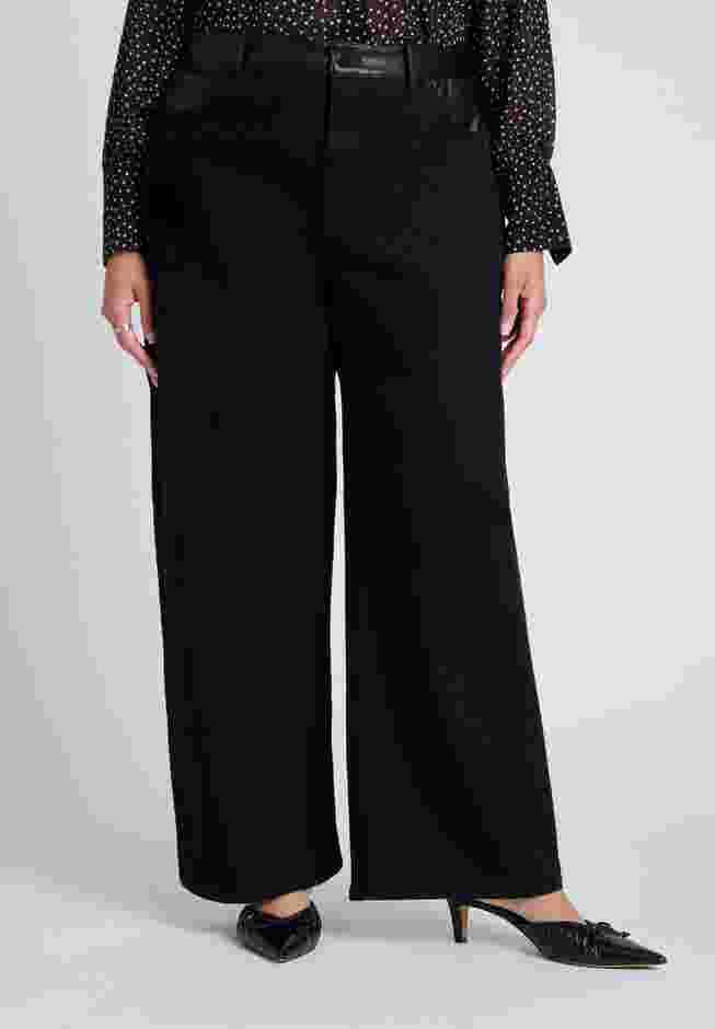 Faux Leather Detail Jeans image number 1