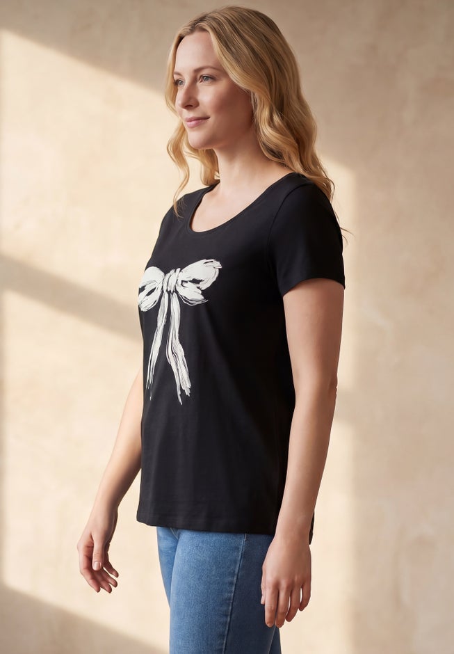 100% Cotton Jersey Slub Scoopneck Short Sleeve Graphic Tee image number 2