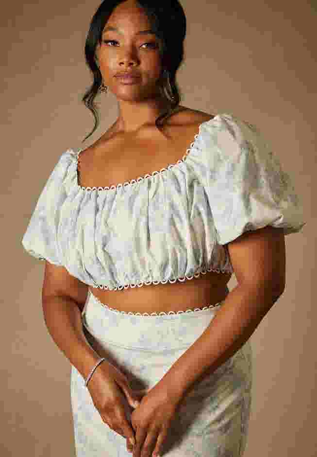 Bridal by ELOQUII Printed Puff Sleeve Top image number 0