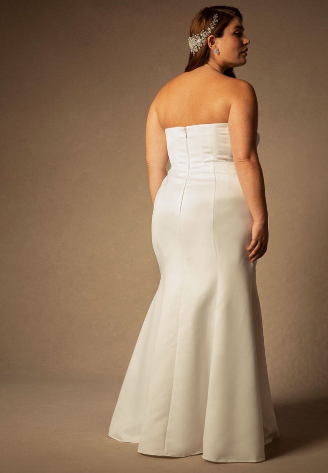 Bridal by ELOQUII Satin Mermaid Gown image number 3