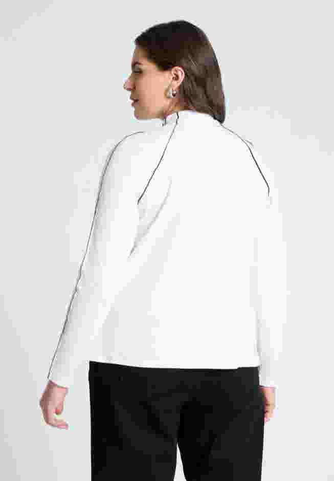 Seam Detail Top image number 1
