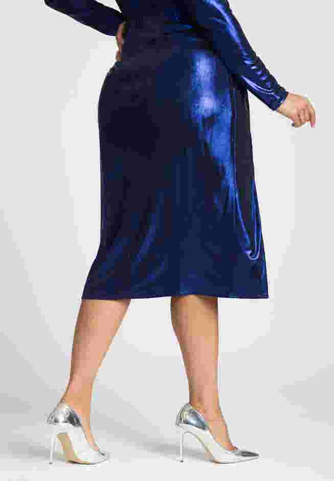 Twist Slit Skirt image number 3