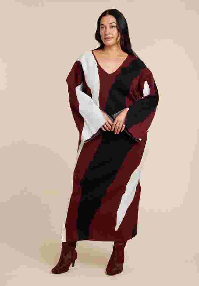 V Neck Intarsia Sweater image number 2