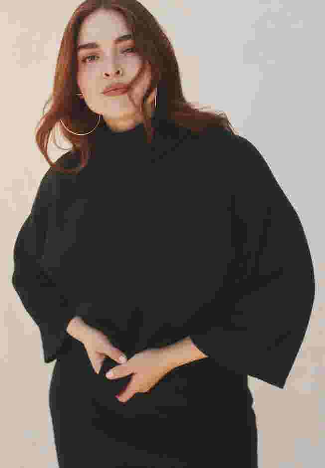 Boxy Three Quarter Sleeve Turtleneck image number 0
