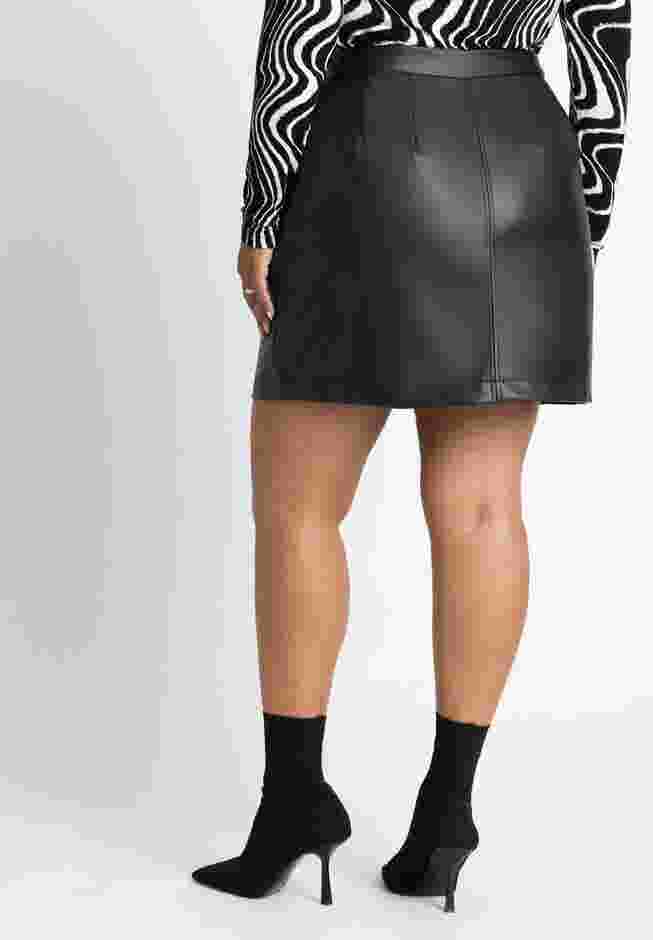 Faux Leather Mini Skirt With Zipper image number 3