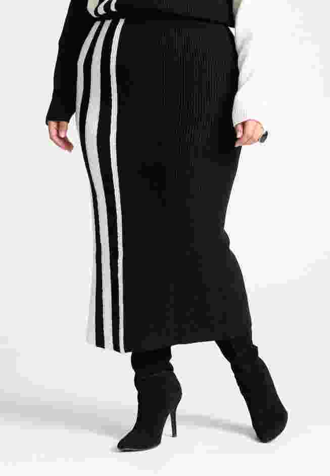Colorblocked Sweater Column Skirt image number 2