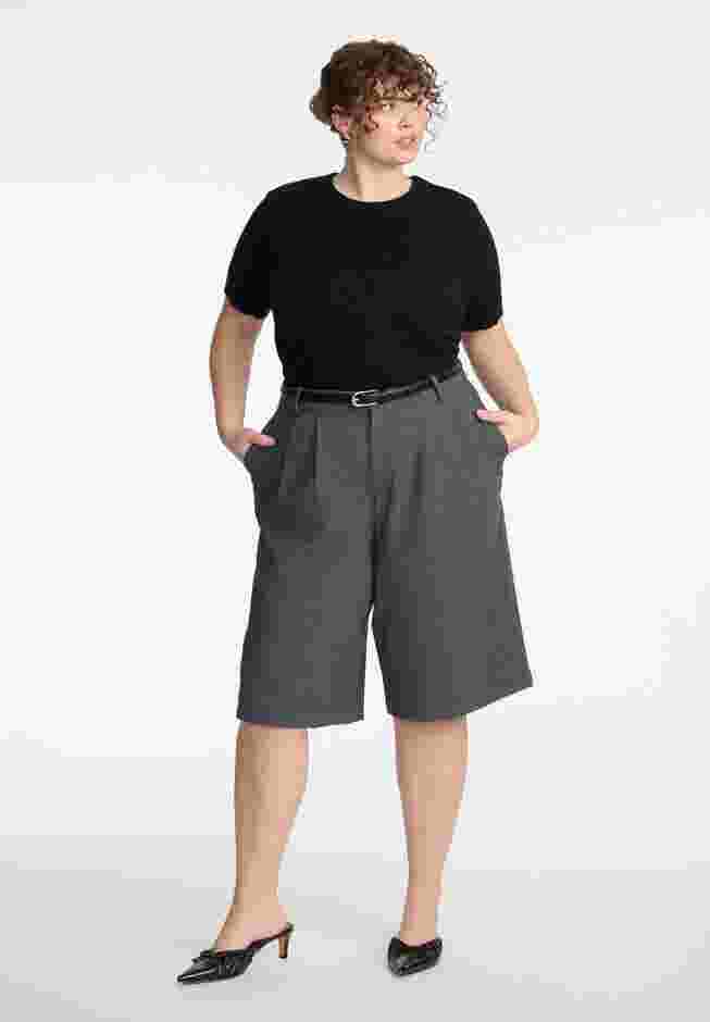 Bermuda Shorts image number 0