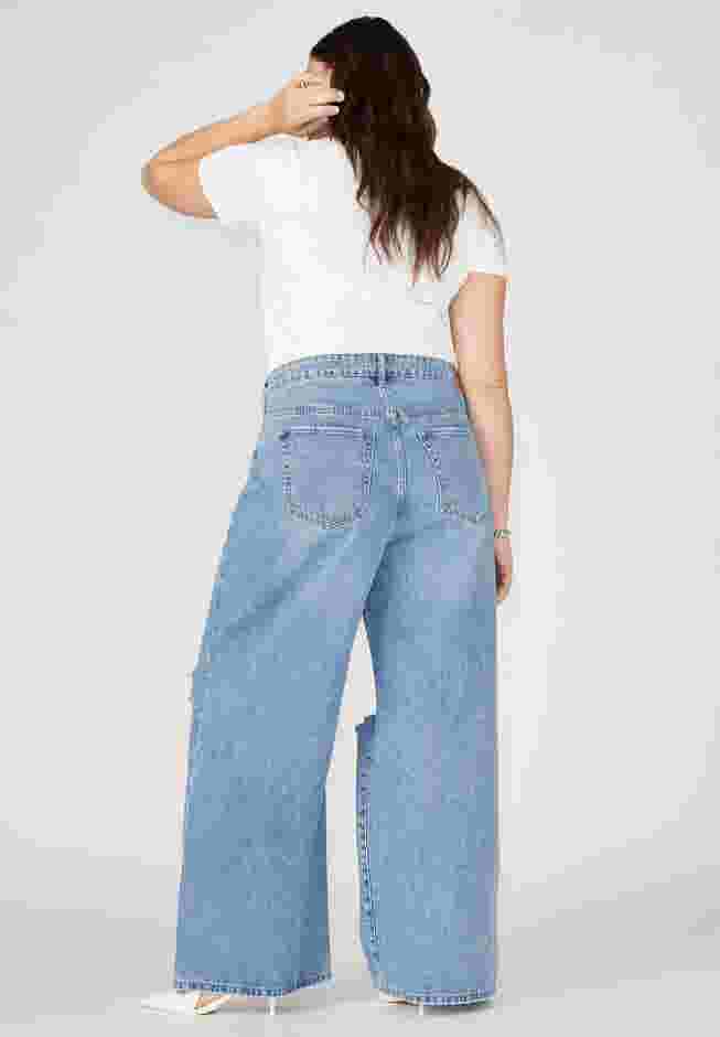 The Yvette Rigid Wide Leg  Jean image number 2