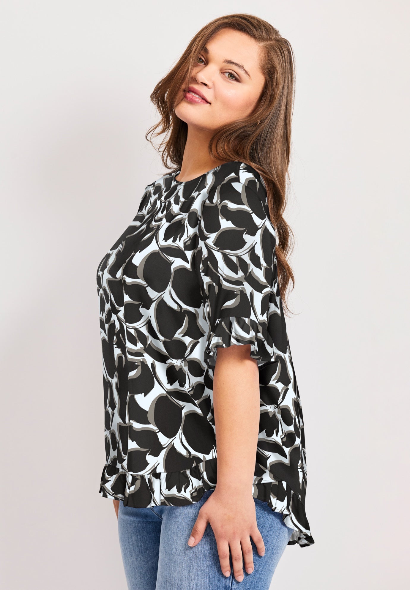 Crew Ruffle Hem Top image number 2