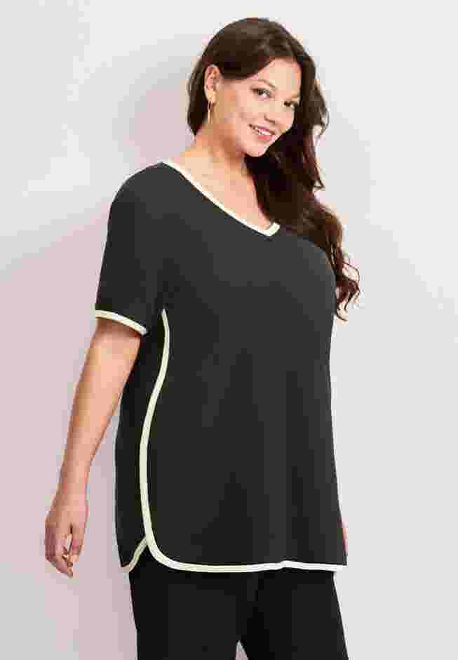 Contrast Tee image number 2