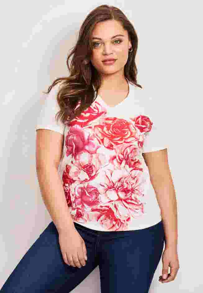 V-Neck Short Sleeve Graphic Tee image number 0