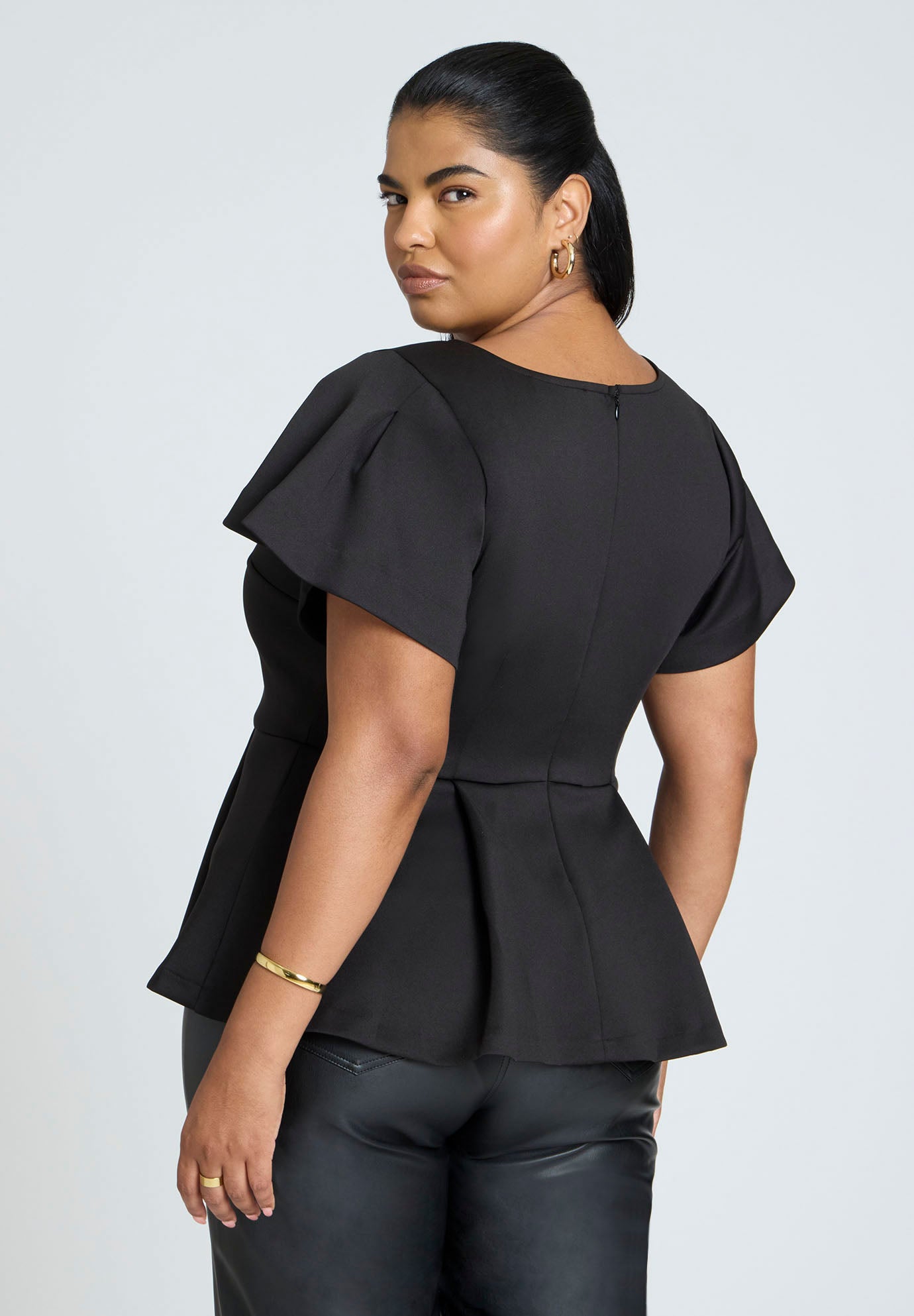 トップス ENFOLD DRAPE FLARE BLOUSE Flare Sleeve Peplum Top | Dia & Co