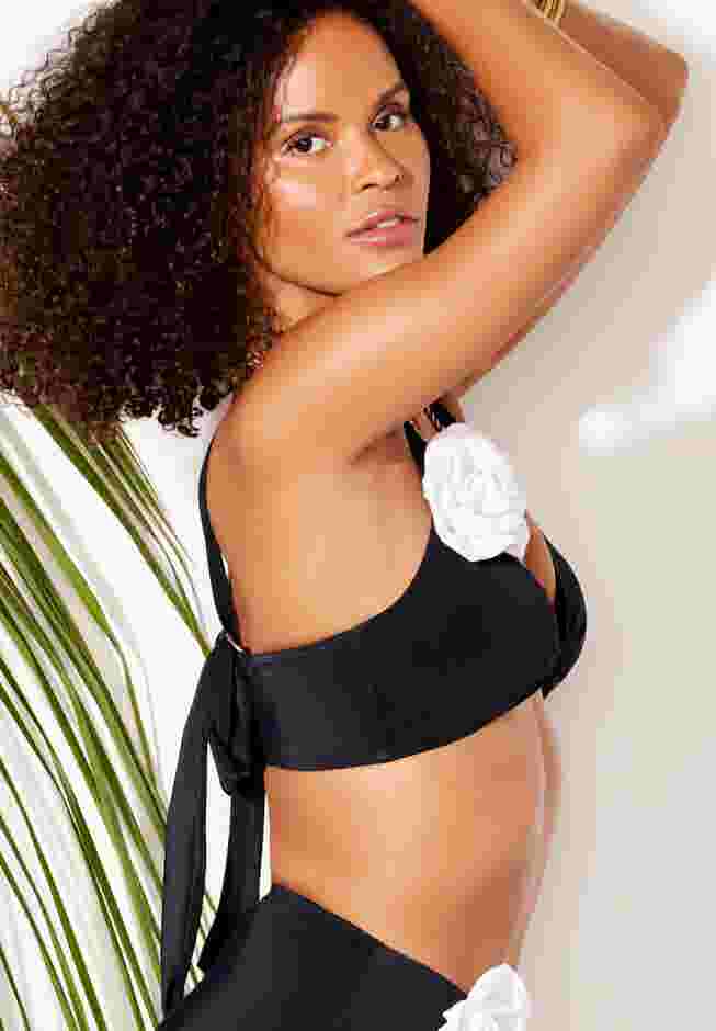 Twist Front Rosette Bikini Top image number 2