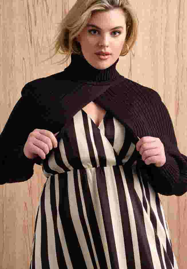 Turtleneck Sweater Sleeve Scarf image number 4