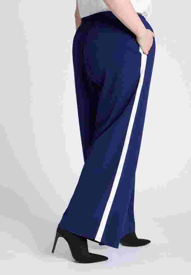 Track Pant With Side Stripe image number 1