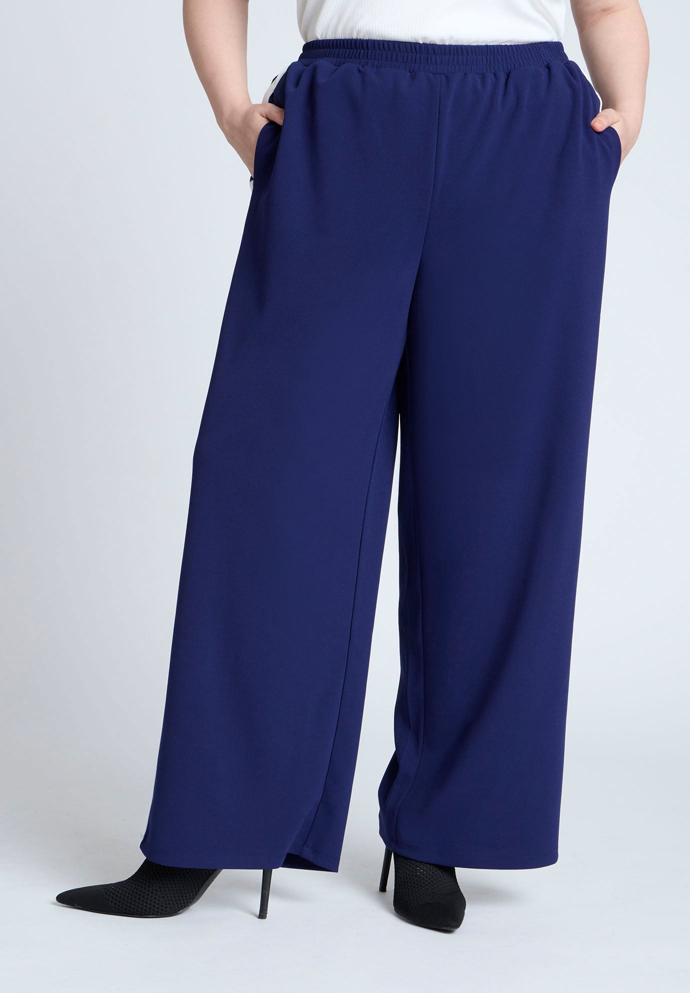 Track Pant With Side Stripe image number 2