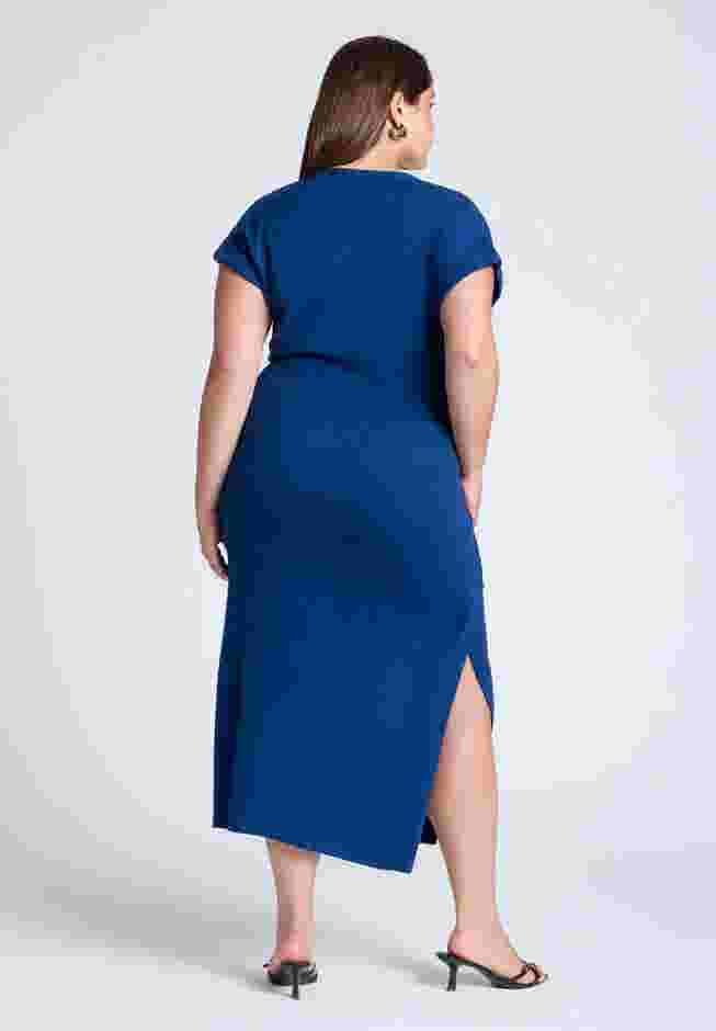 Rolled Sleeve Midi Dress With Buckle image number 1