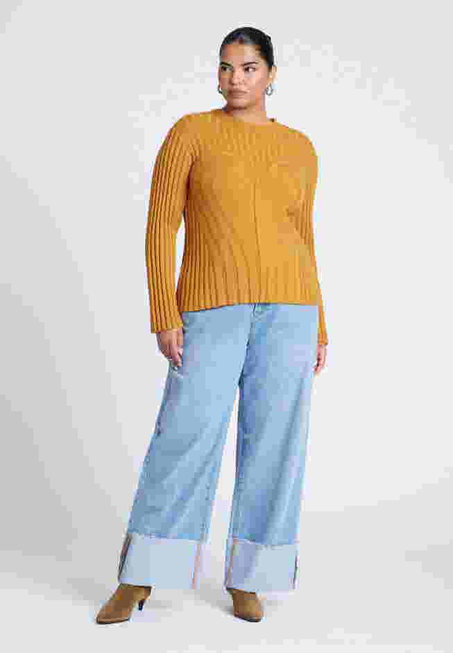 Bust Stitch Sweater image number 3