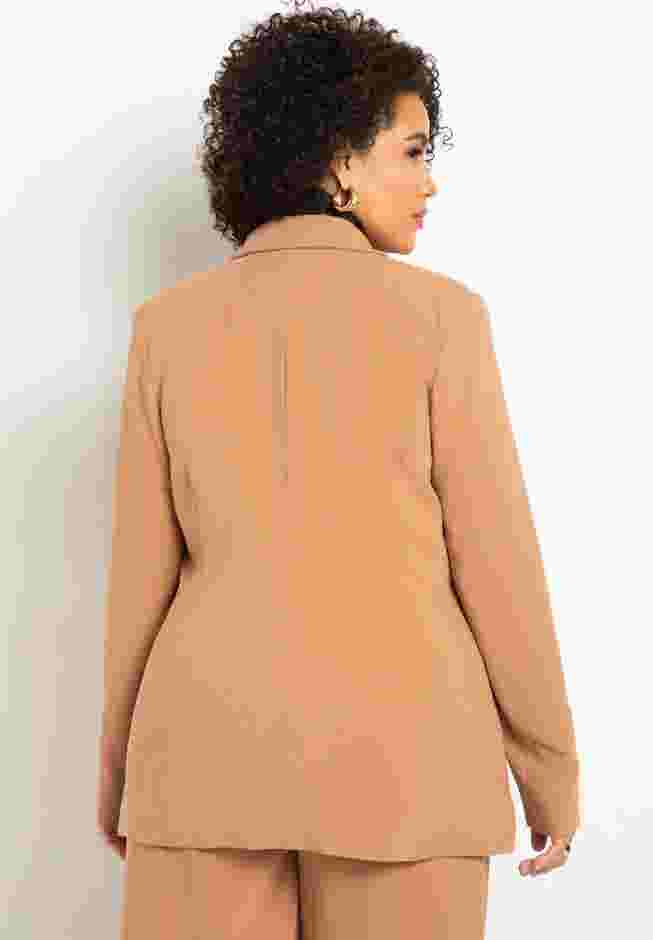 The 365 Suit Patch Pocket Blazer image number 1