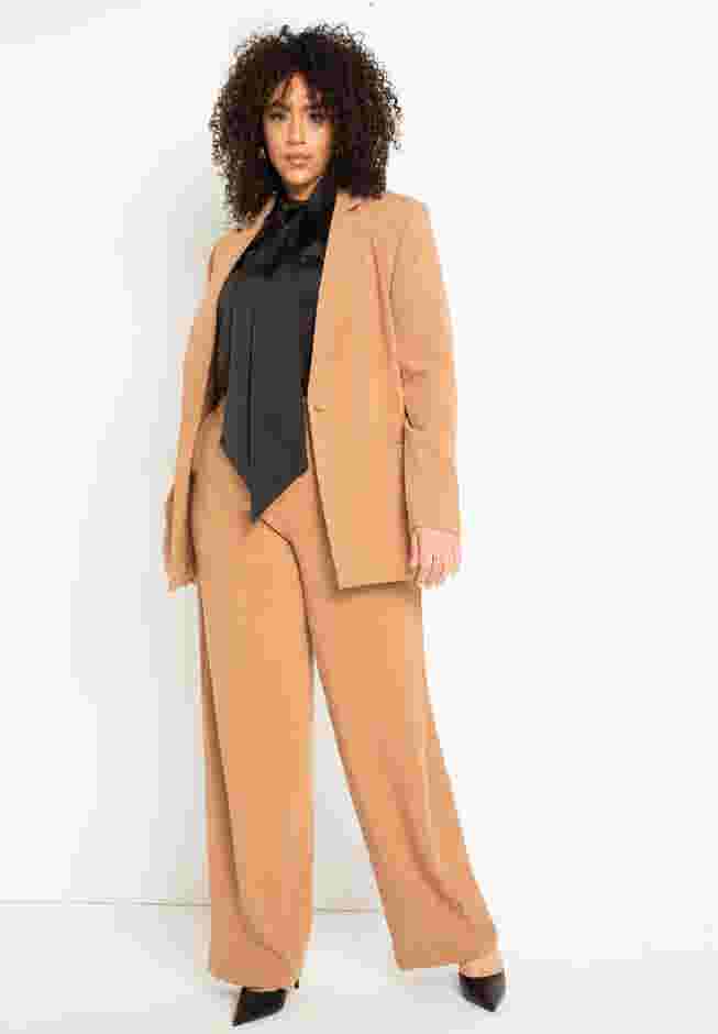 The 365 Suit Patch Pocket Blazer image number 2