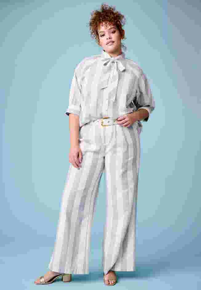 Curvie Fit High-Waisted Wide-Leg Linen Pant image number 0