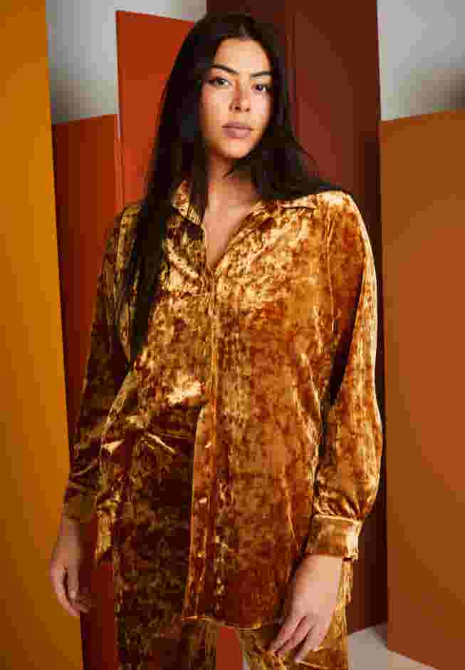 Crushed Velvet Button-Down Top image number 0